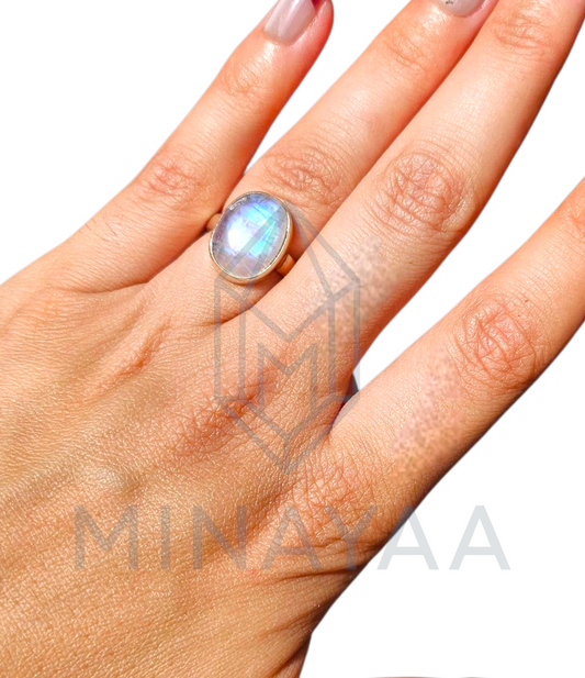 Bague en Argent en Péristérite (pierre de lune)