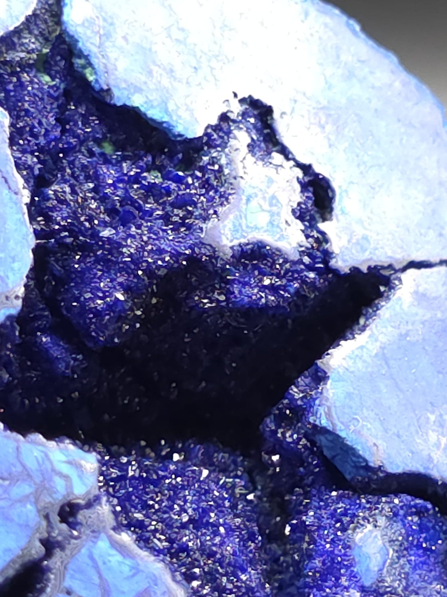 Azurite de Russie – macro cristaux druzy